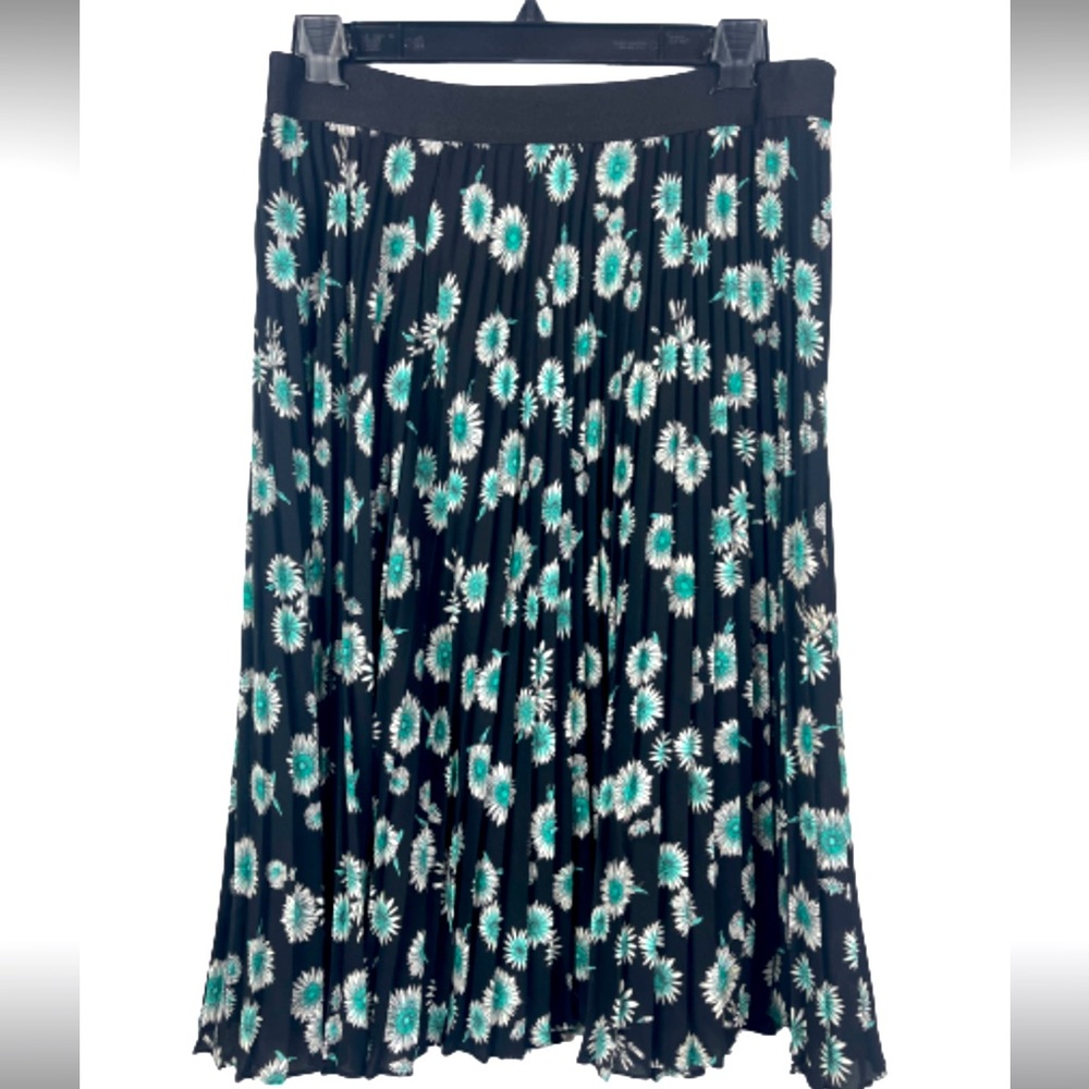 Express Small, elastic waist and pleated blue flowered skirt
